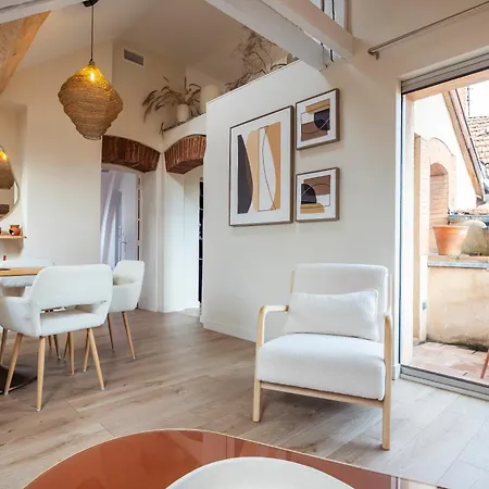 Апартаменты Historic Center, Air Conditioning, Terrace, Rooftop Views