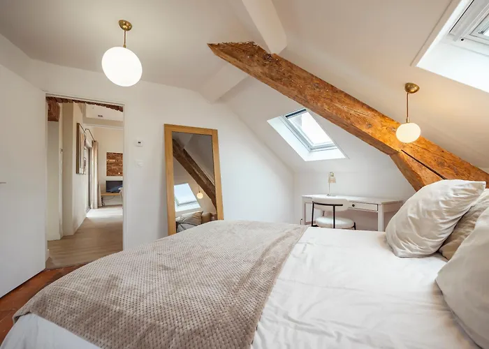 Apartmán Historic Center, 74 M2, Terrace, Rooftop Views *