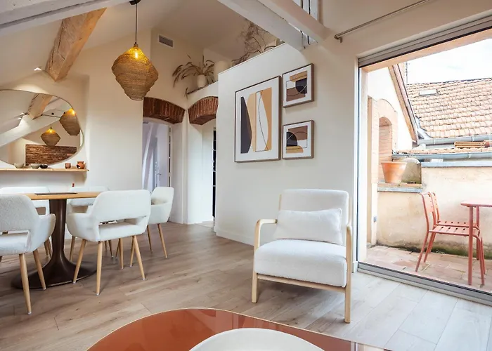 شقة Historic Center, 74 M2, Terrace, Rooftop Views